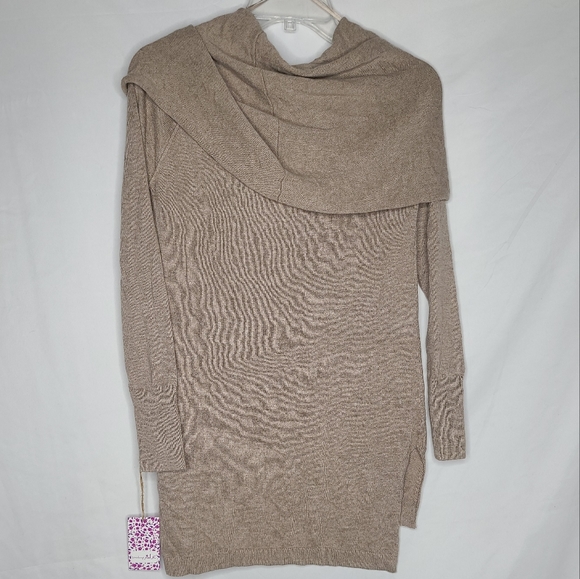 Shrinking Violet Tunic XS Beige long sleeve - Picture 4 of 4